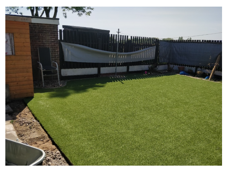 Everyday range artificial grass